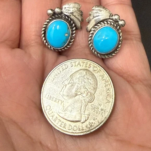 Vintage Signed D Native American Navajo Sterling Silver Turquoise Stud Earrings - Picture 10 of 14